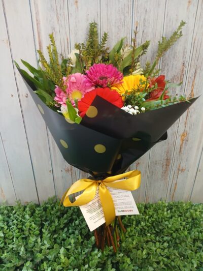 ramo de gerberas y alstromelias 2.10