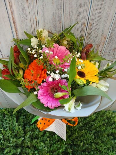 ramo de gerberas y alstromelias 5.10